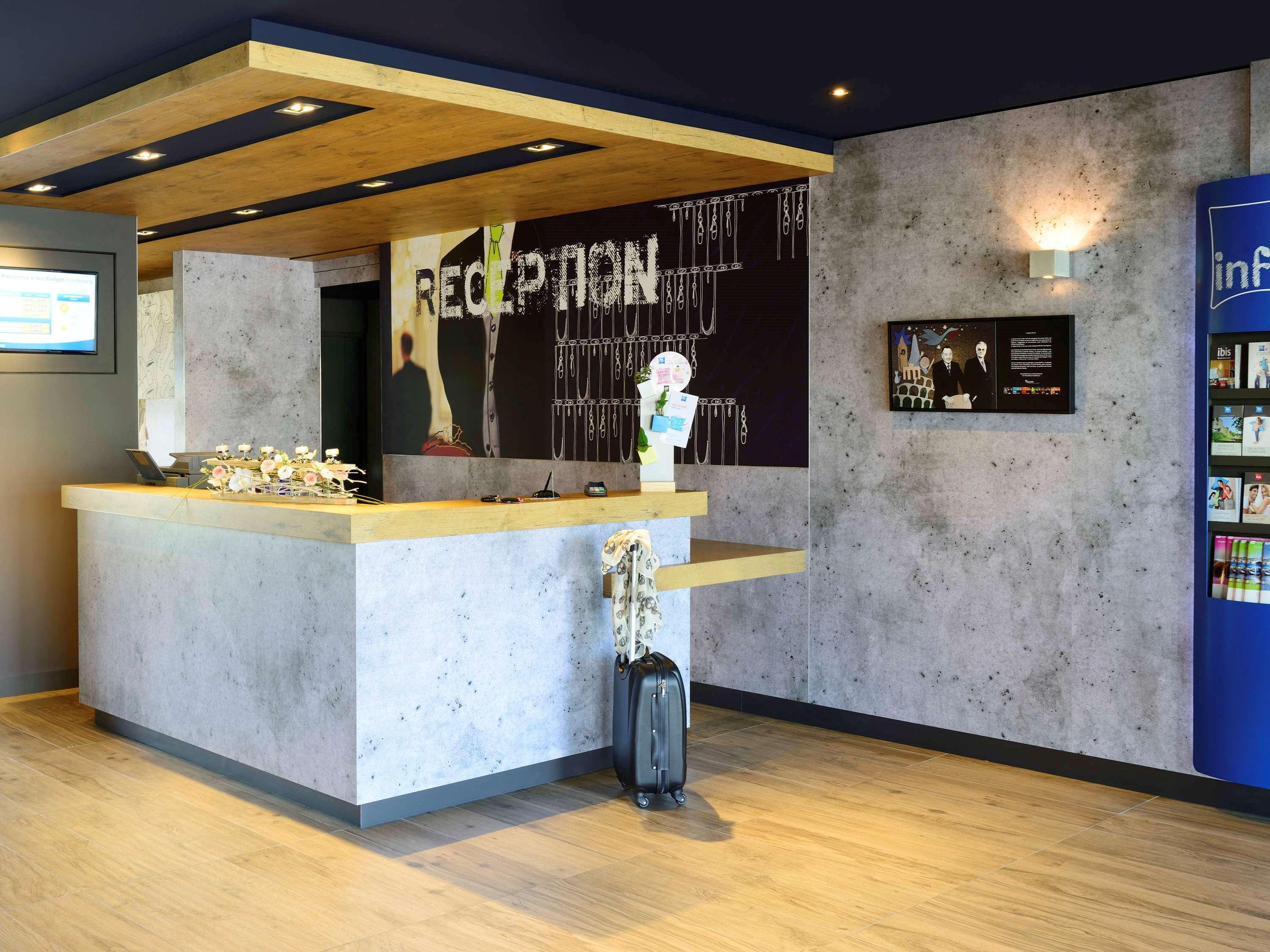 Ibis Budget Cherbourg - La Glacerie Εξωτερικό φωτογραφία