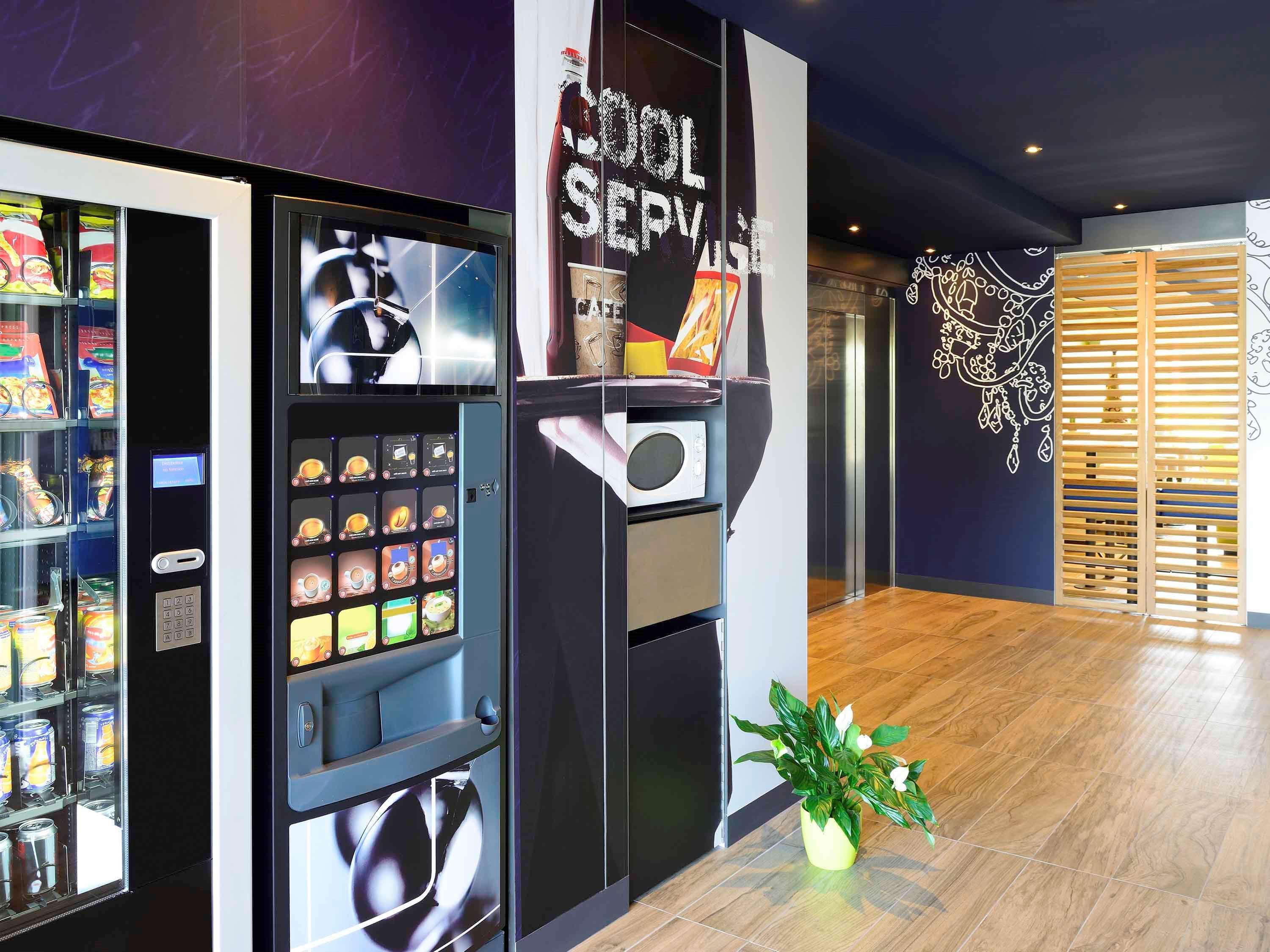 Ibis Budget Cherbourg - La Glacerie Εξωτερικό φωτογραφία