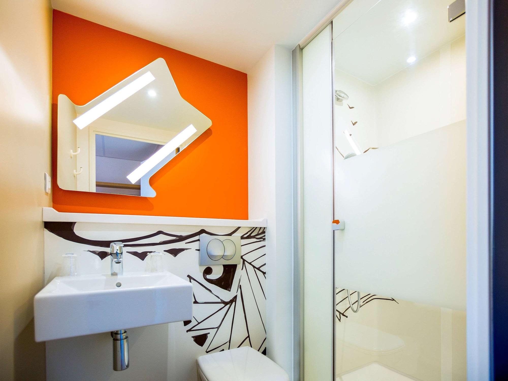 Ibis Budget Cherbourg - La Glacerie Εξωτερικό φωτογραφία